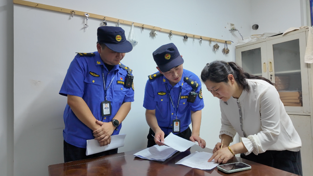 南京市六合区：靠前服务，让家门口“幸福绿荫”触手可及
